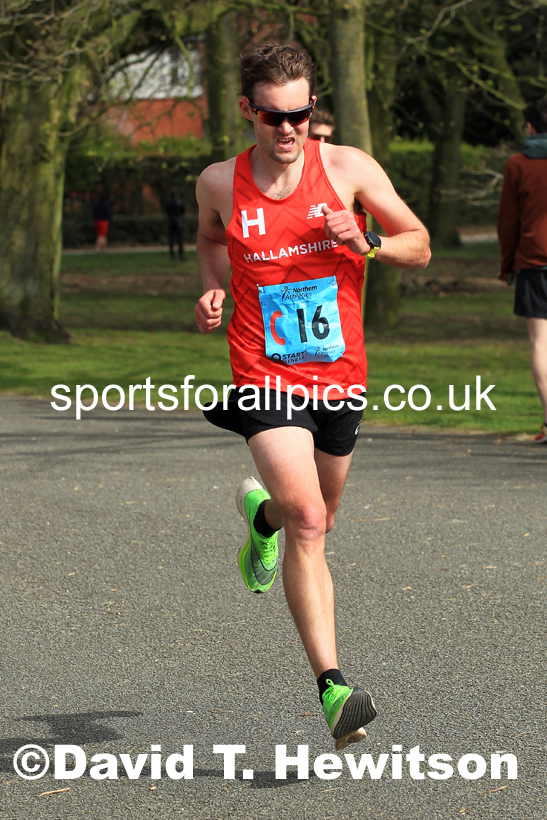 Senior Mens Northern 12 Stage Road Relay, 2022 Northern 12 and 6 Stage Road Relays,  Birkenhead Park, Birkenhead, Wirral.  Photo: David T. Hewitson/Sports for All Pics